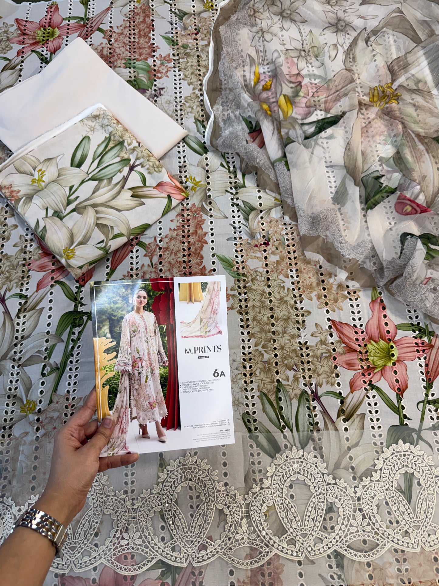MPT-3006-A | M.Prints 3pc Unstitched Lawn | Maria B.