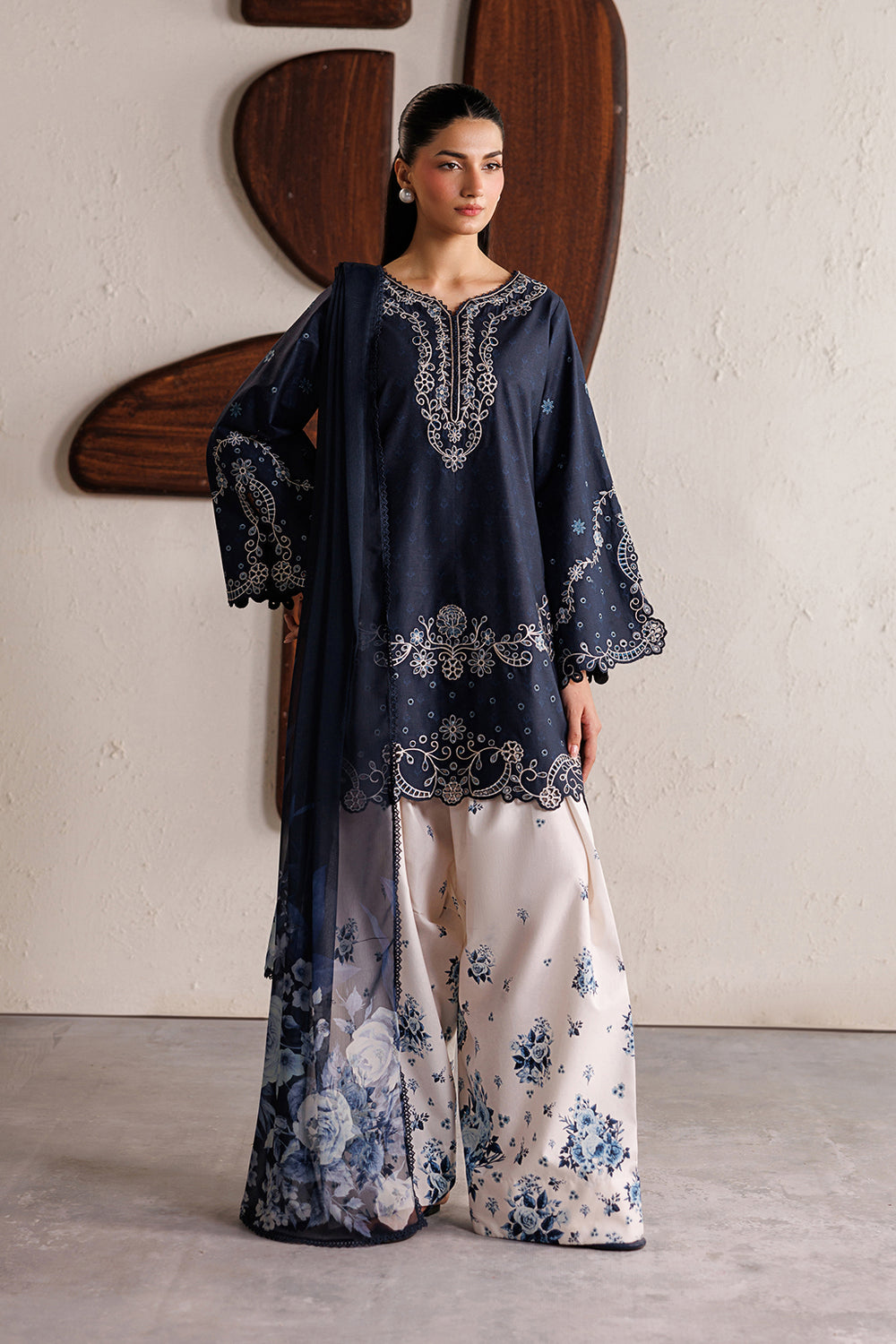 IZNIK Festive Lawn' 26