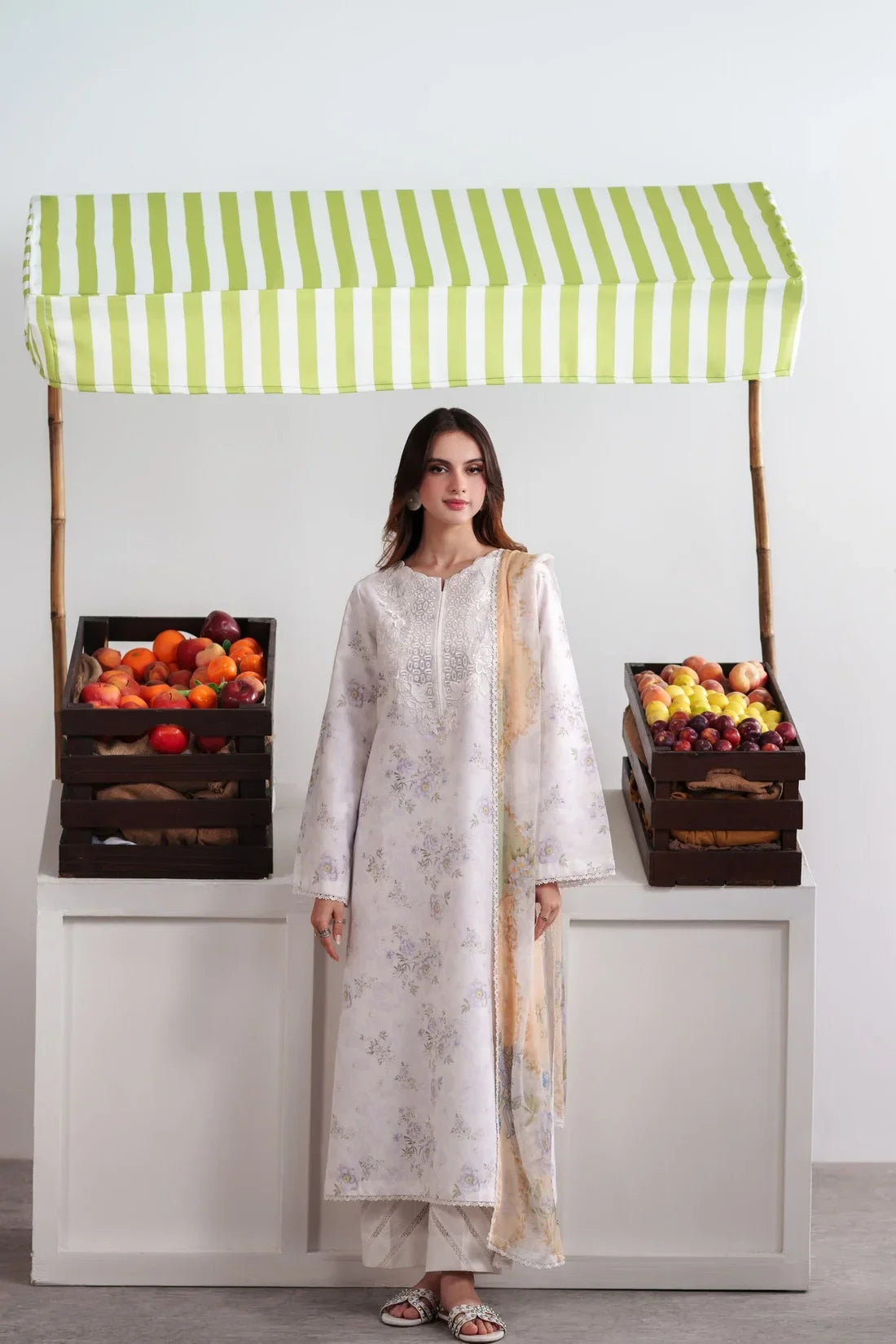 Neeshay Summer Diary Lawn 26