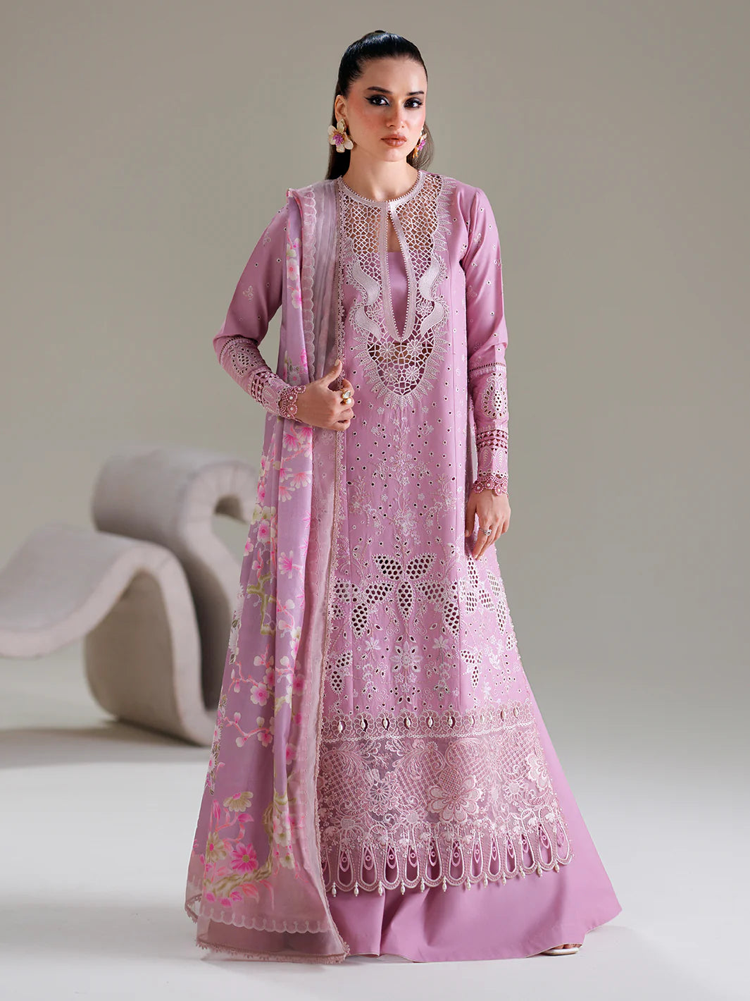 181-B | Amour Luxury Lawn | BIN ILYAS