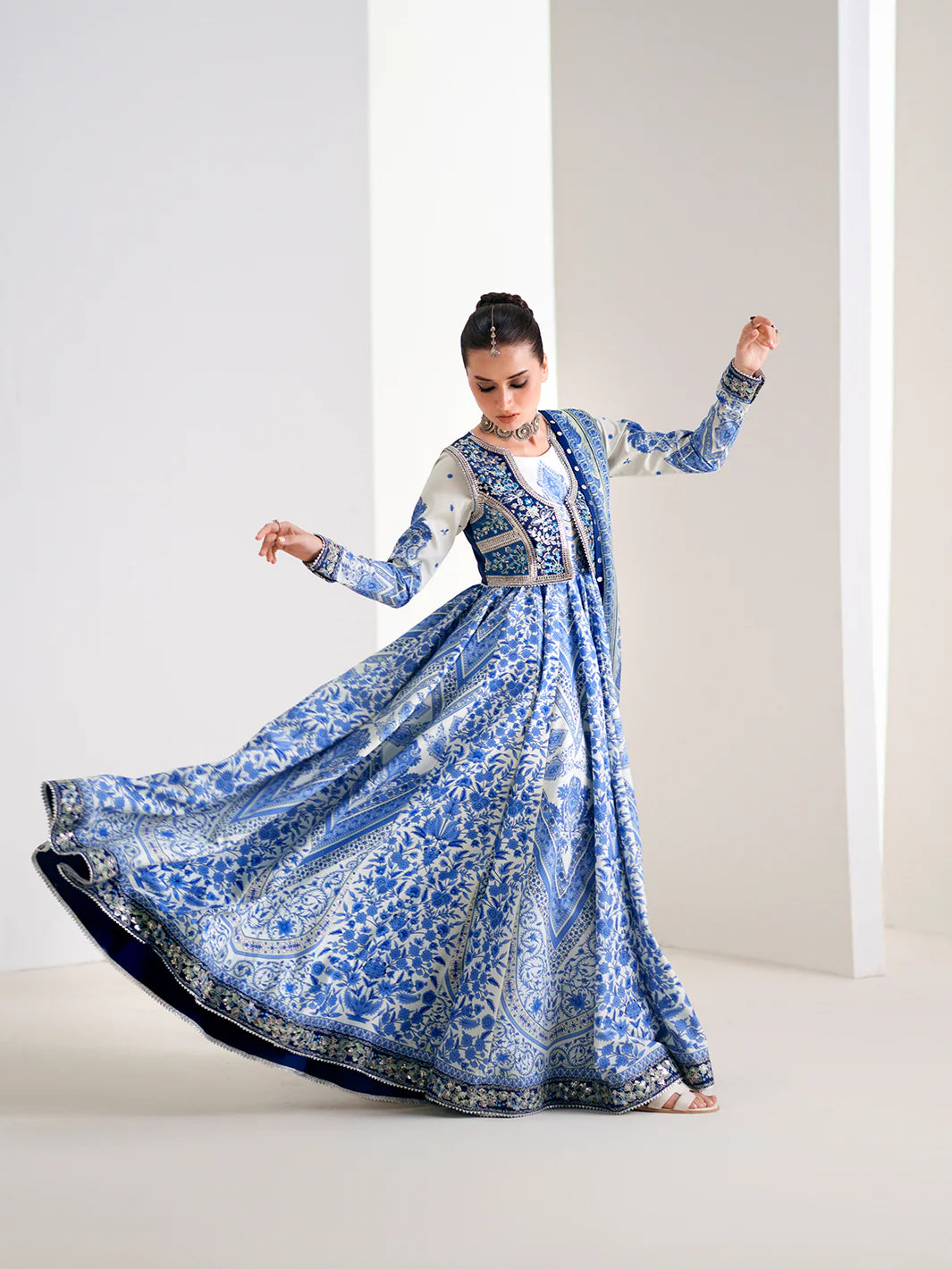 188-A | Amour Luxury Lawn | BIN ILYAS