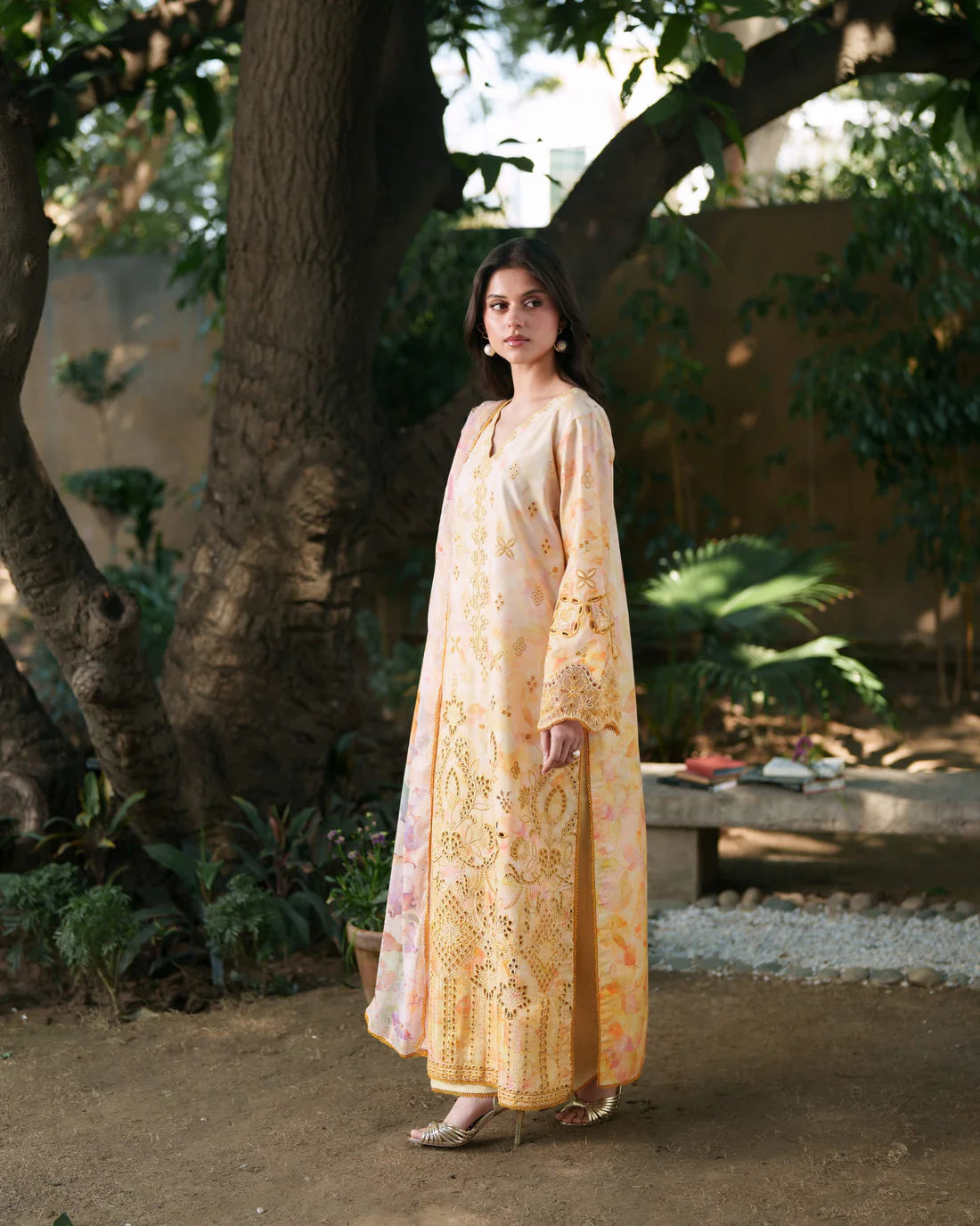 SOLAYA - Neeshay Summer Lines Printkari'26