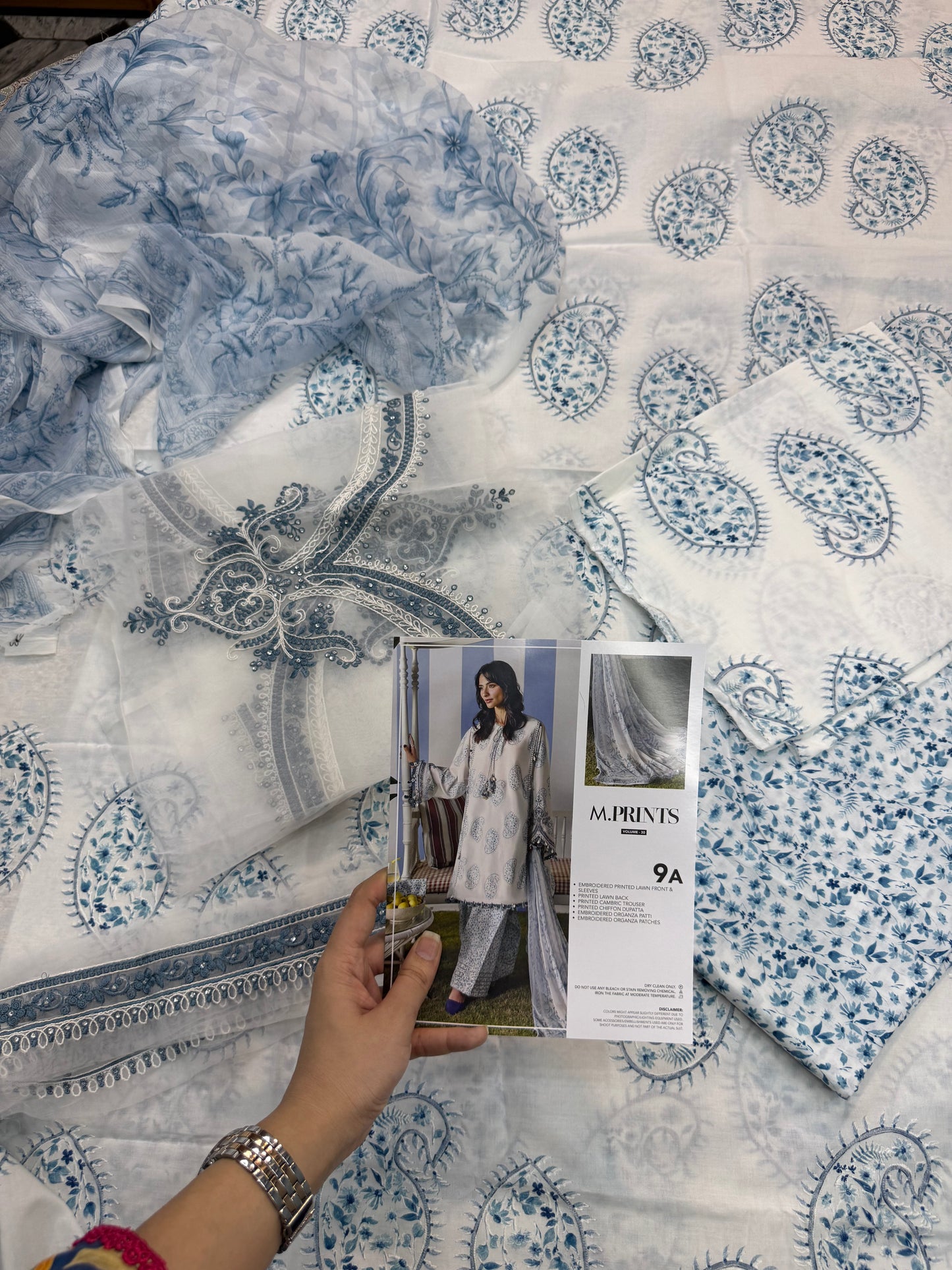 MPT-3009-A | M.Prints 3pc Unstitched Lawn | Maria B.